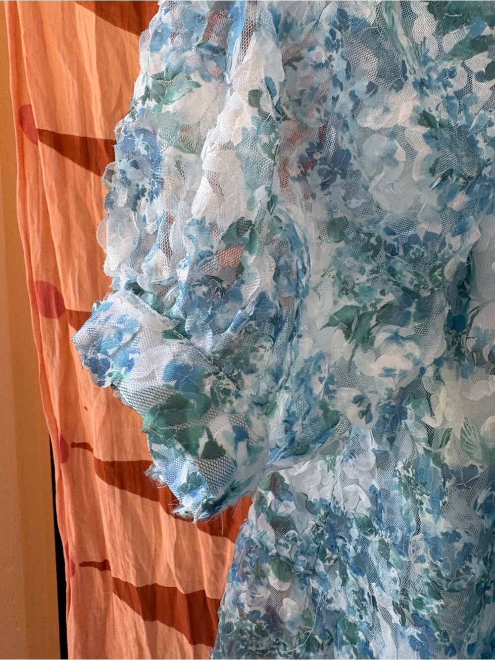Tuckernuck Water's Edge Hydrangea Organza Palmerston Dress XXL - Picture 8 of 10